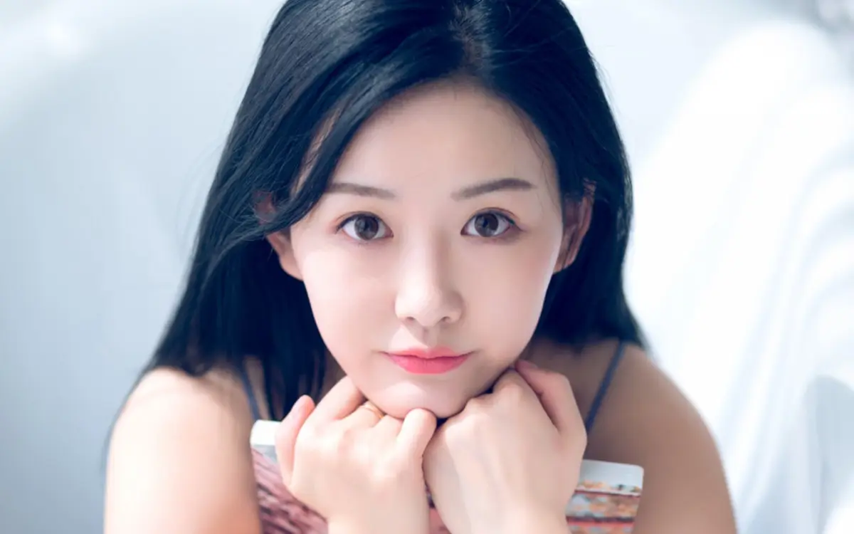 嘉善哈尔滨私人伴游燕子