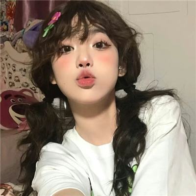嘉善伴游女生卞寄蕾的资料